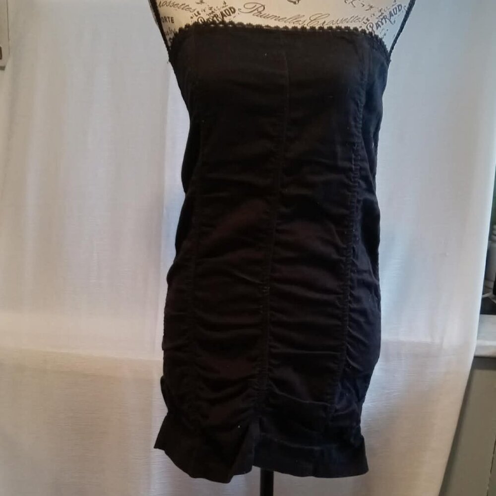 Y2K  Pretty black strapless dress from HKR Coll gathered seams details Material